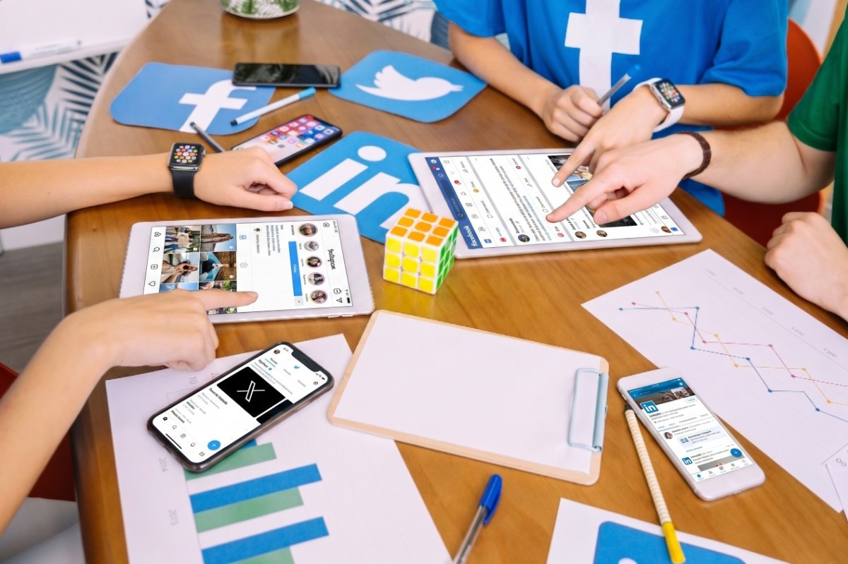 Social Media Support
